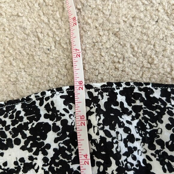 Black and white dress - Picture 6 of 7